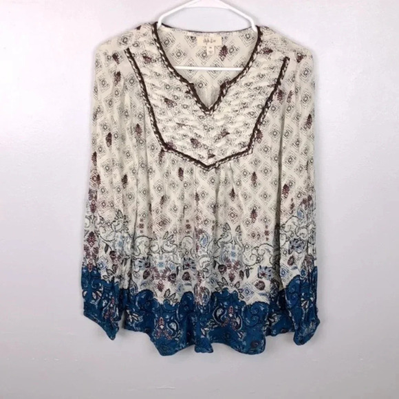 NWOT Style & Co Print Spilt Neckline Top Size MP - Picture 3 of 10